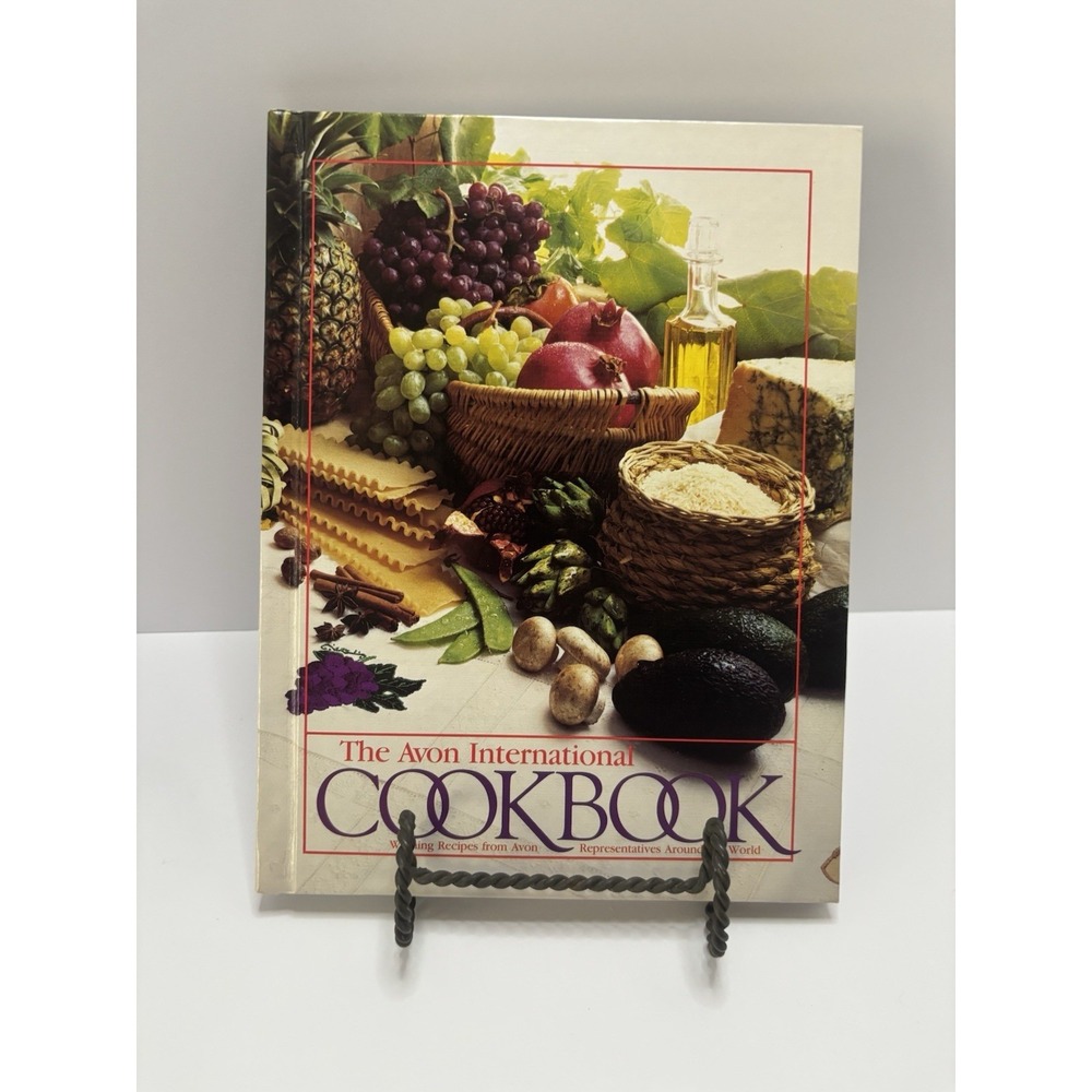 Vintage 1983 Hardcover Book‎ "The Avon International Cookbook"